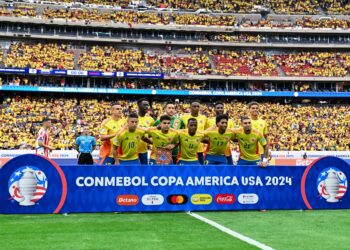 Jun 24, 2024; Houston, TX, USA; The starting eleven for Colombia pose for a picture prior to the match against Paraguay at NRG Stadium. Mandatory Credit: Maria Lysaker-USA TODAY Sports