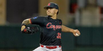 Cougars Outlast Washington to Remain Undefeated
