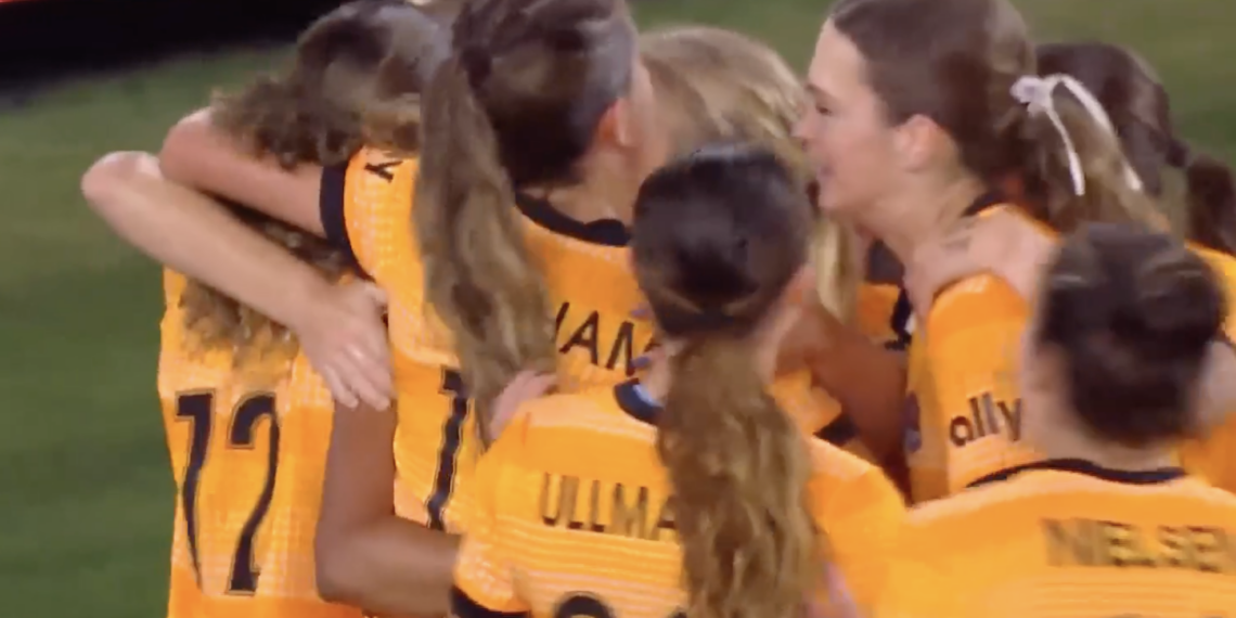 Houston Dash Fall 2-1 on the Road to Angel City FC